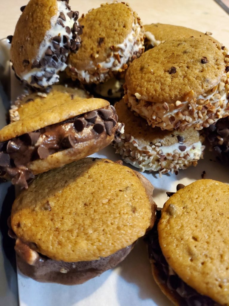 【愚痴】差し入れの手作りお菓子が…まずい。