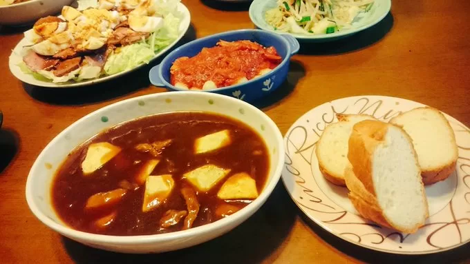 出かける気にもなれず、休日もステイホームです。 旦那と2人、息が詰まりそう。