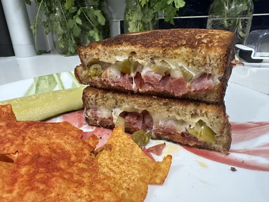 中一の娘は、おかずも白米も、出来立ては食べます。嫌いな物を食べないのは何故ですか？