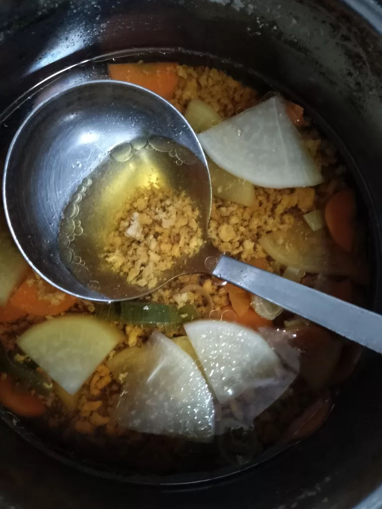 これは蕎麦の汁みたい